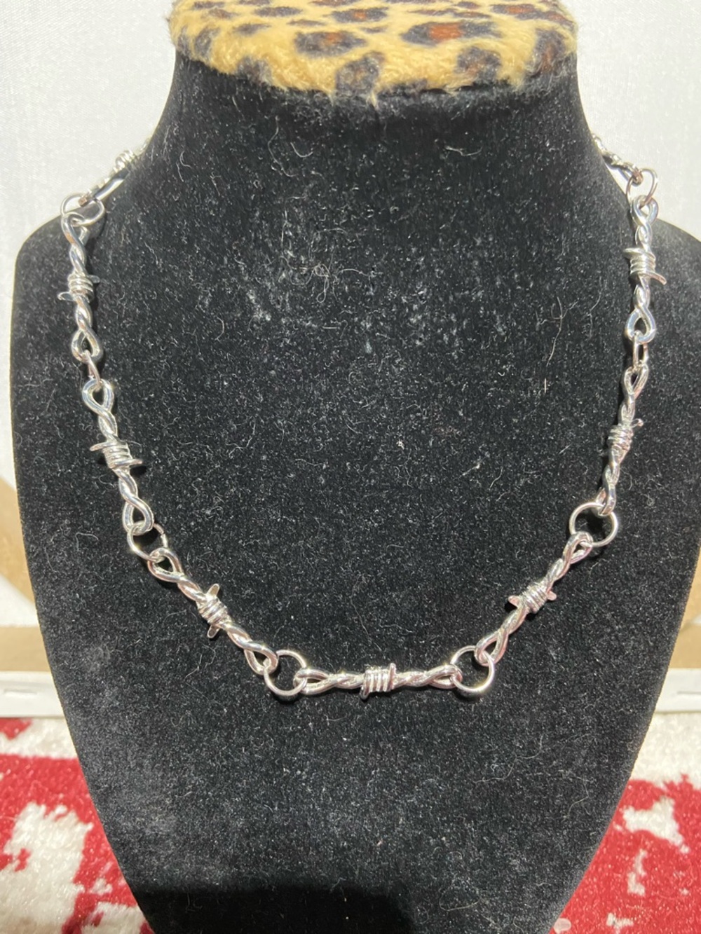 Silver Tone Barbed Wire Link Necklace - Women Jewelry
